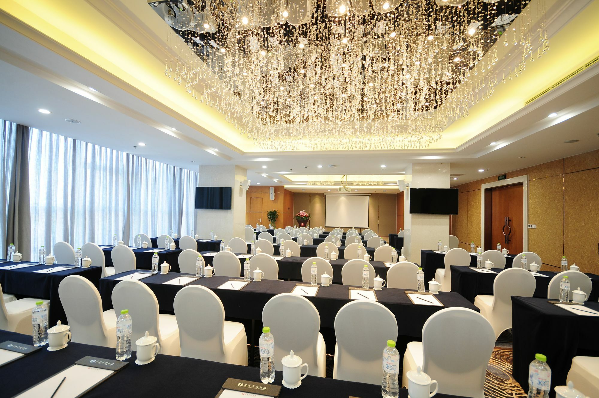 צ'נגדו Airport Jianguo Hotel מראה חיצוני תמונה